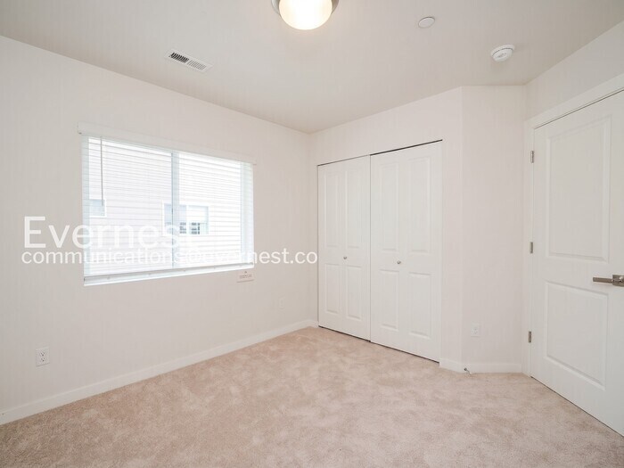 Building Photo - 14012 44th Dr SE