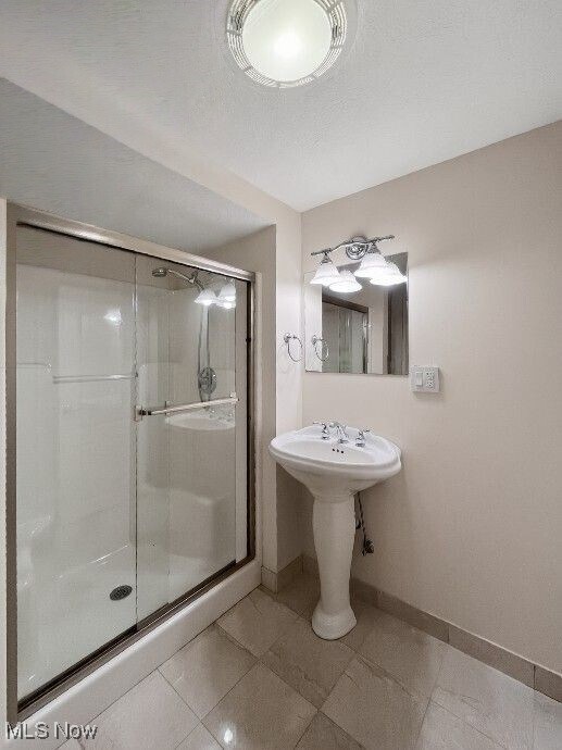 Building Photo - 2033 Fairview Ave