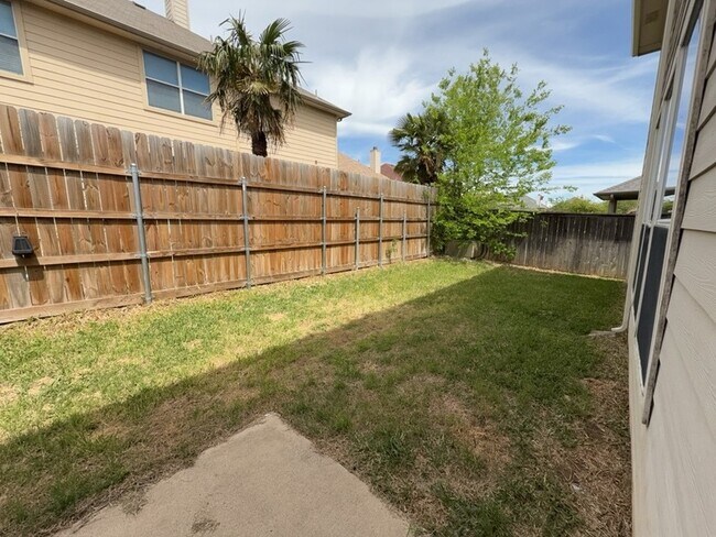 Building Photo - 9709 Gessner Dr