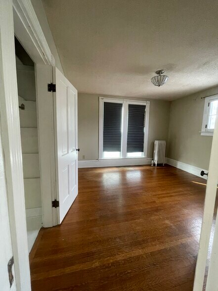 Building Photo - 2424 S Harrison St