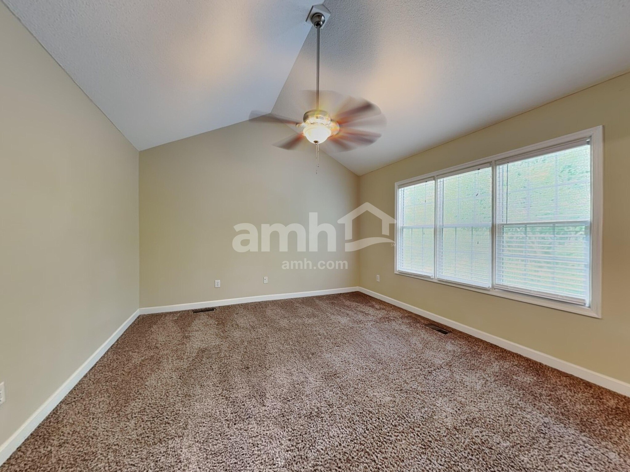 Building Photo - 1269 Beaverton Trail