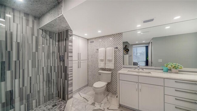 Building Photo - 1111 N Gulfstream Ave