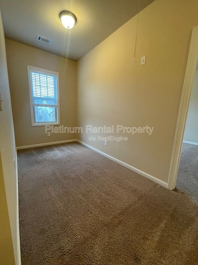 Building Photo - 5755 Rialto Way