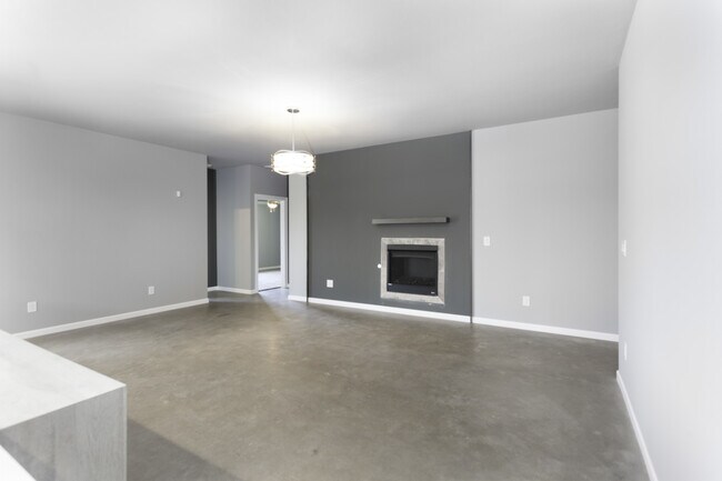 Building Photo - Stylish, Modern, Nearly New | 4-Bed | 2-Bath | Deer Creek Schools