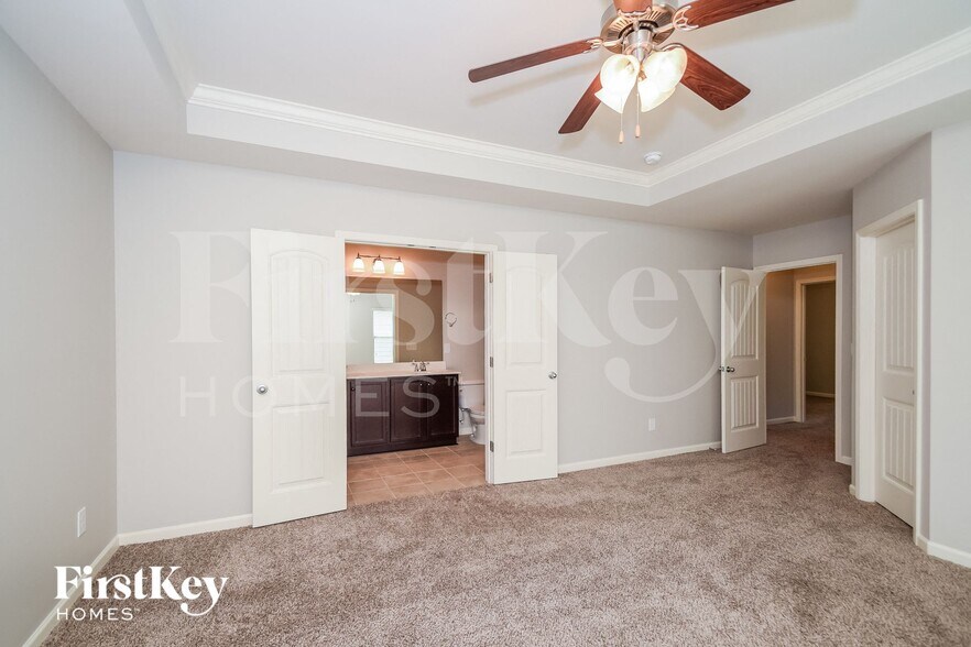 Building Photo - 291 Belmont Way