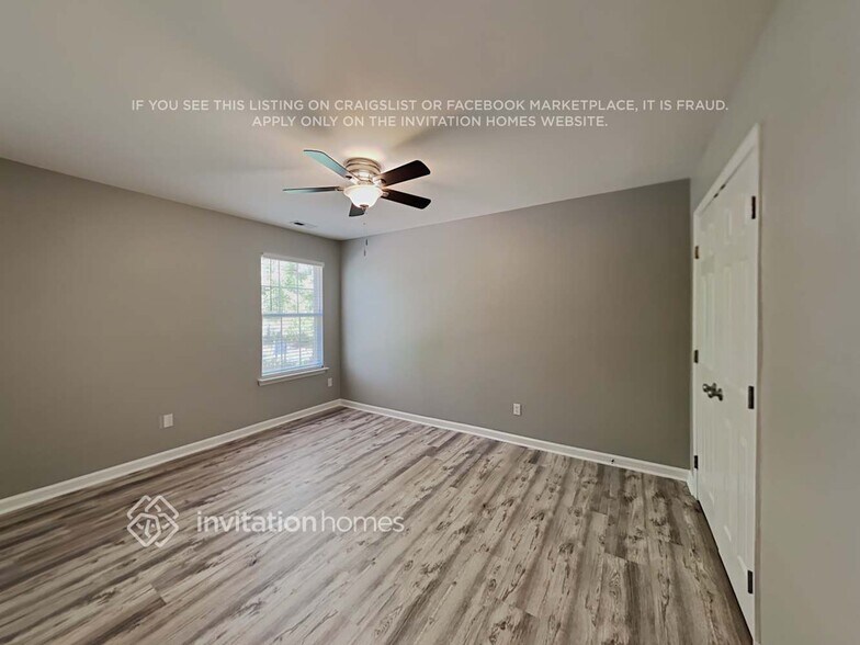 Building Photo - 3920 Laurel Glen Dr