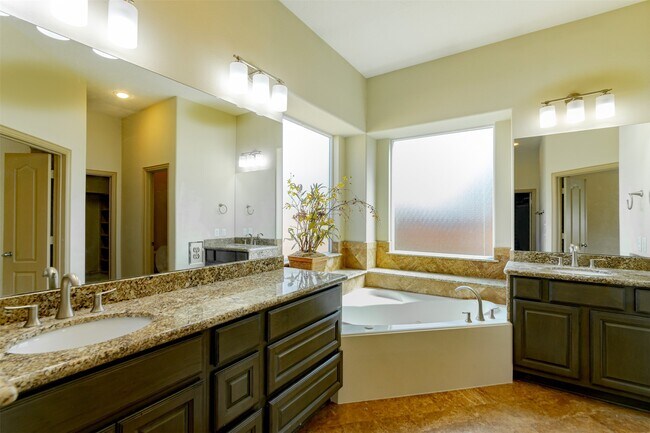 Building Photo - 25010 Florina Ranch Dr