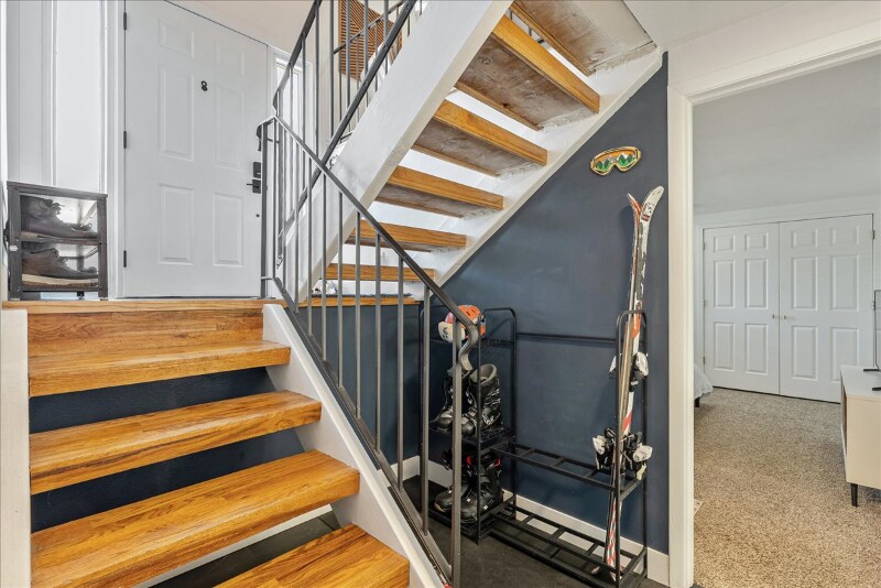 Building Photo - 832 N Morton Dr