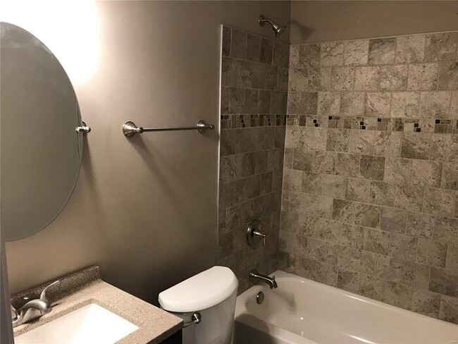 Building Photo - Fantastic 2bd/1ba home! Coming soon!