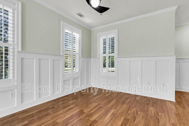 Building Photo - 1225 Blakeway St