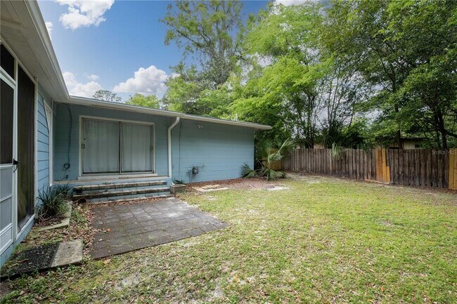 Building Photo - 729 NW 34th St