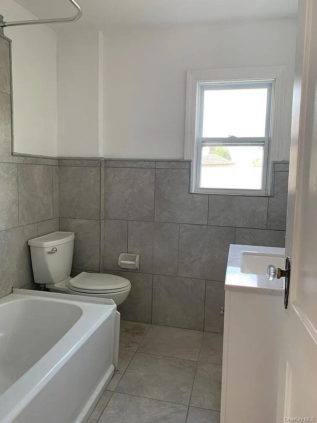 Building Photo - 120 Fairfield Ave