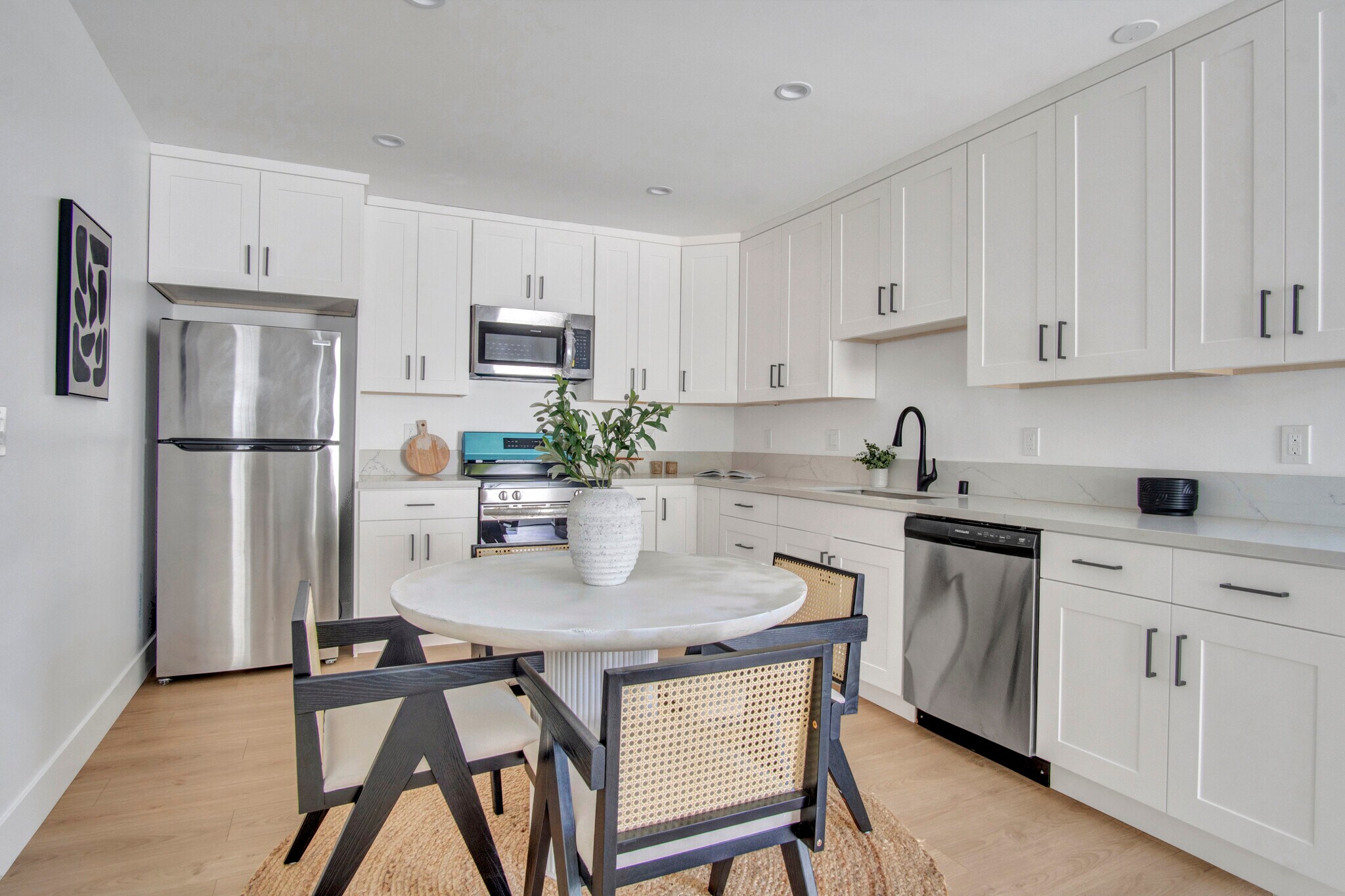 Building Photo - 18406 Jovan St