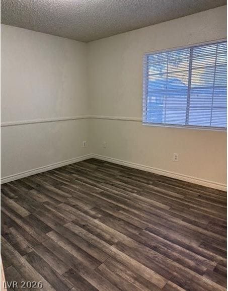 Building Photo - 2121 Chertsey Dr