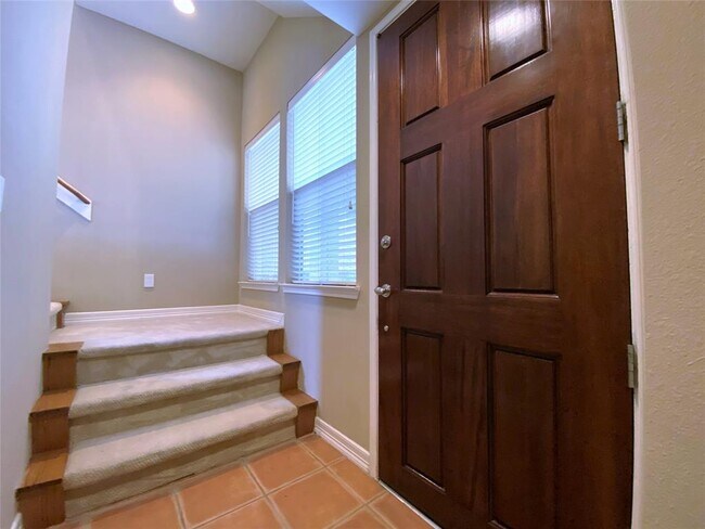 Building Photo - 5314 Blossom St