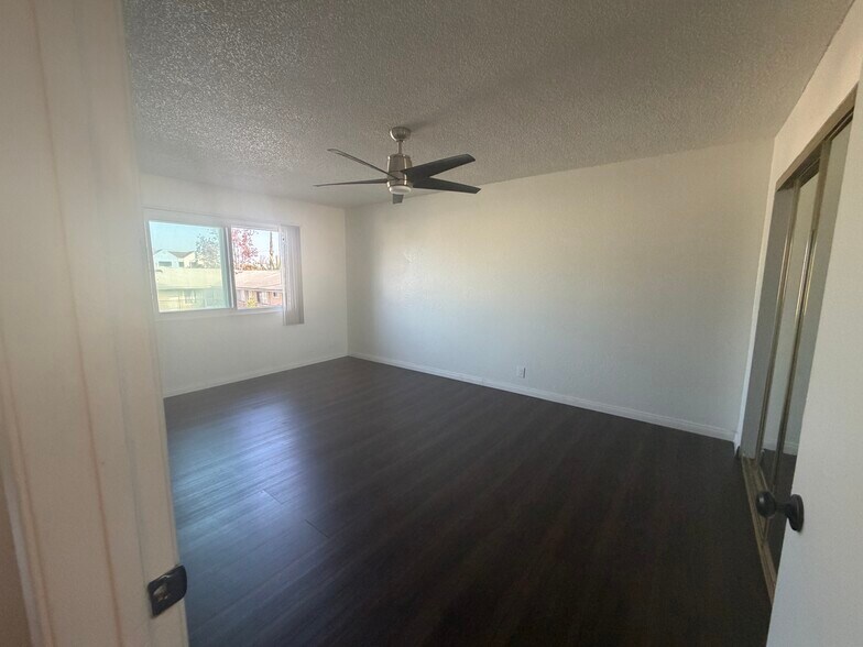 Building Photo - 815 Java Ave