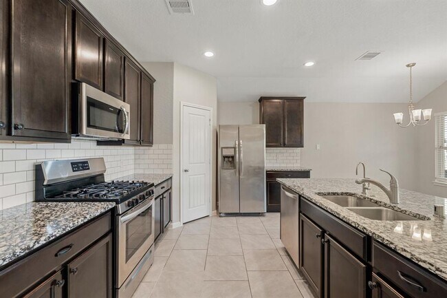 Building Photo - 18314 Pelham Holw Trl
