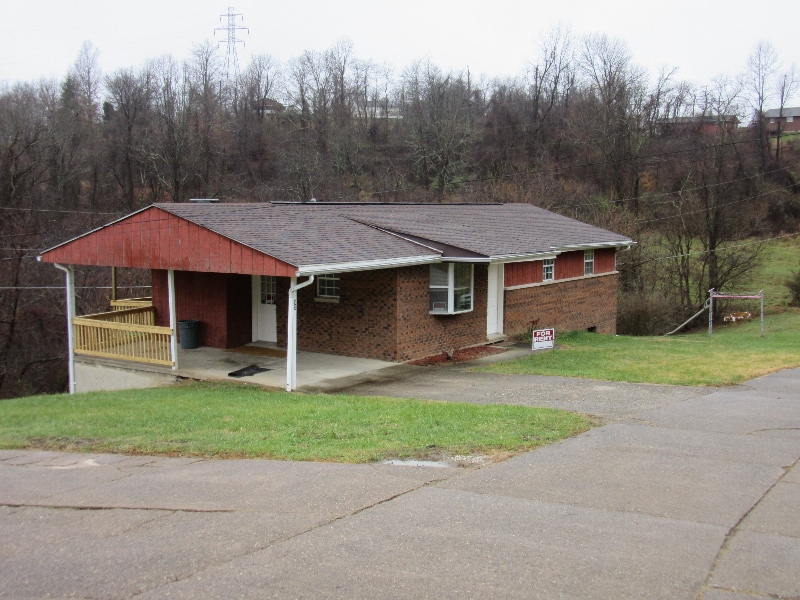 Building Photo - 15 Circle Dr