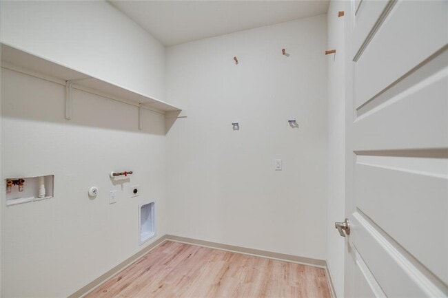 Building Photo - 2244 Alamar walk