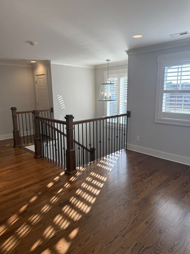 Building Photo - Ready to Rent in Barnsley Park