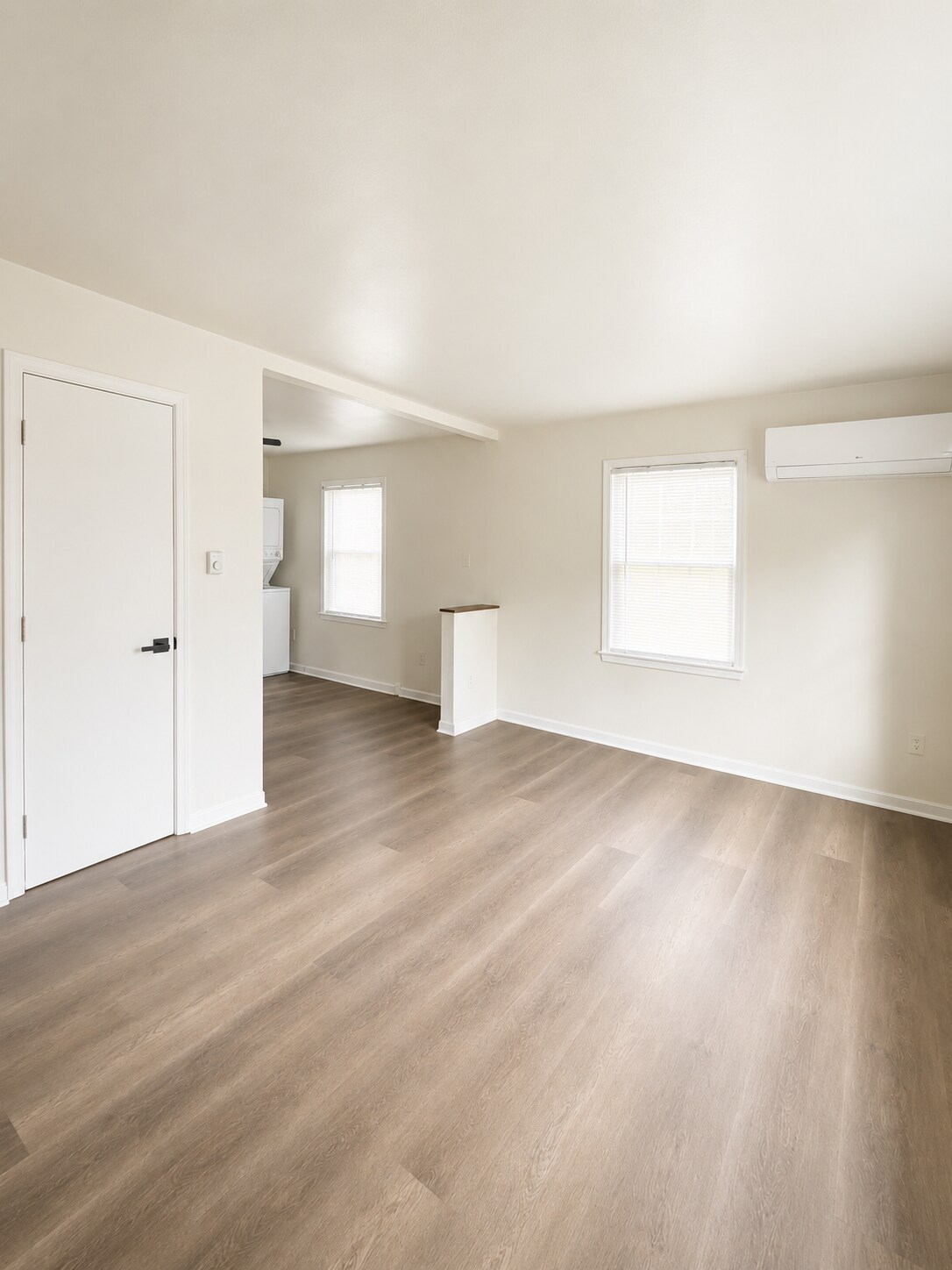 Building Photo - 1603 Monteiro Ave