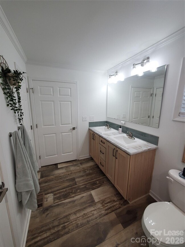 Building Photo - 118 Vly Spgs Dr