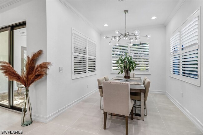 Building Photo - 9264 Glenforest Dr