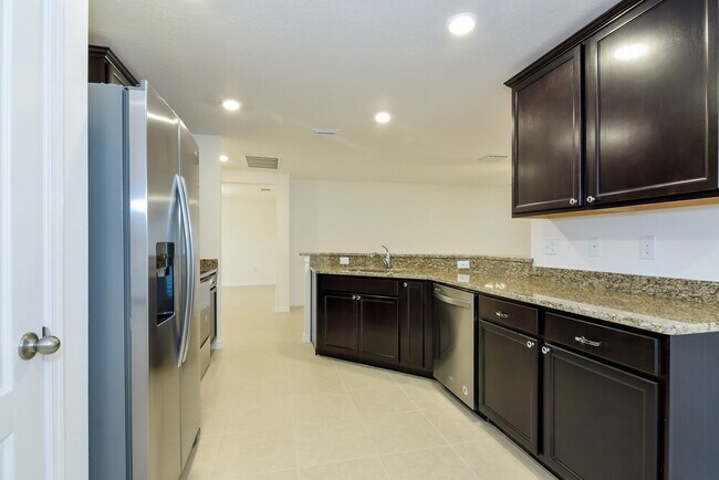 Building Photo - 12839 Impatiens St