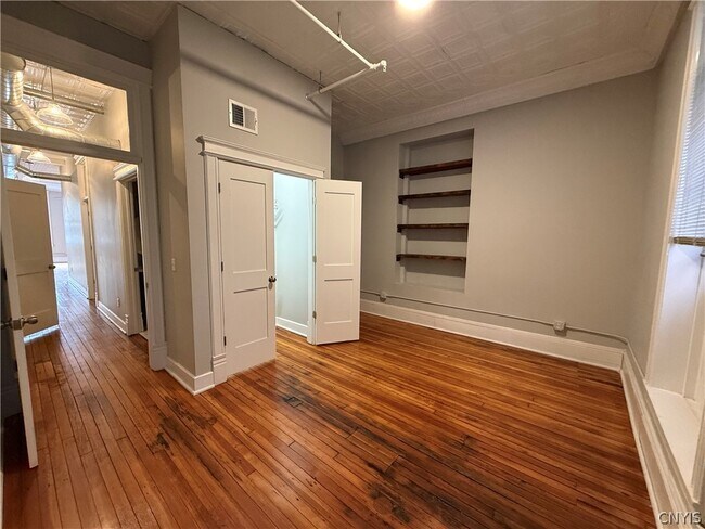 Building Photo - 205 E Jefferson St