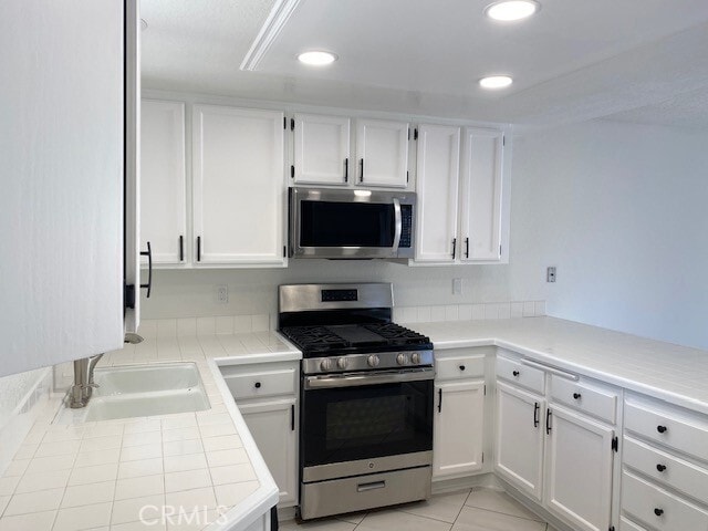 Building Photo - 26941 Stonehaven