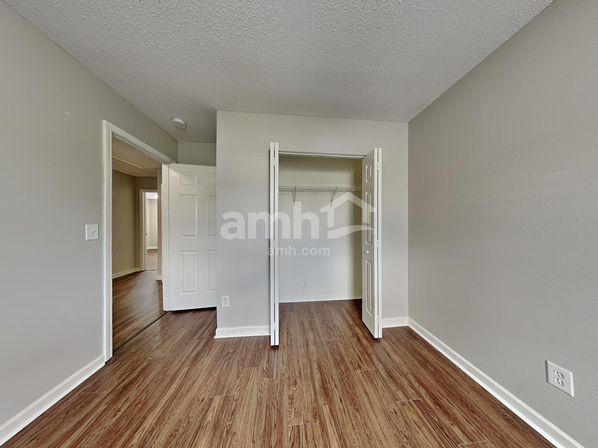 Building Photo - 104 Remington Ct