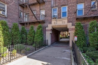Building Photo - 48-55-55 43rd St