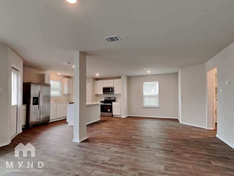 Building Photo - 1115 Western Whipbird