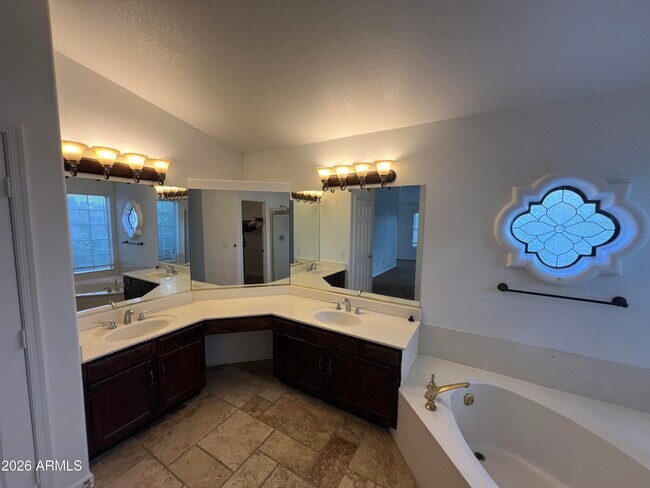 Building Photo - 15858 S 33rd Pl