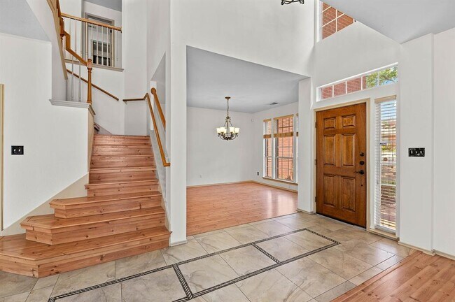 Building Photo - 1601 Chasewood Dr