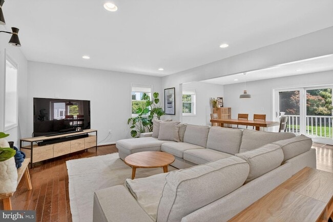 Building Photo - 4613 Willow Run Dr