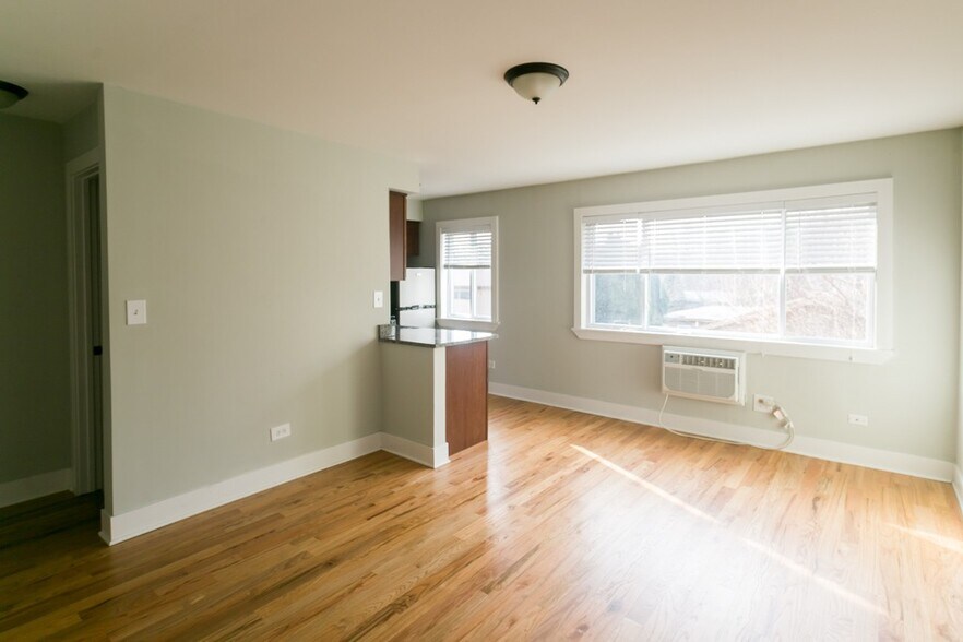 Building Photo - 432 Elm Pl