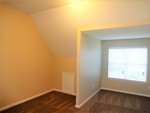 Building Photo - 6541 Pole Creek Dr