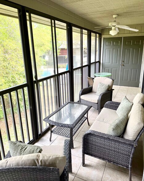 Building Photo - 26 Talavera Ct