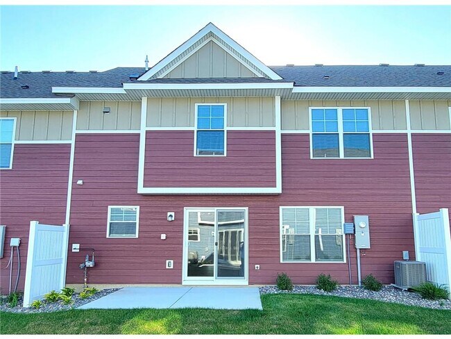 Building Photo - 1142 Middlefield Rd
