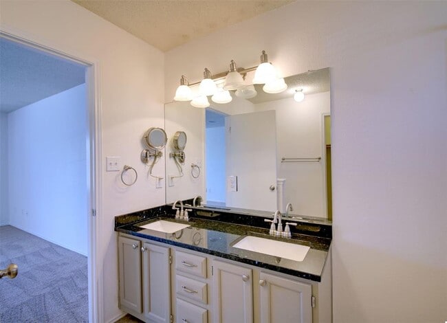Building Photo - 8800 Peppergrass Cove