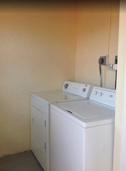 Building Photo - 10527 NW 8th St