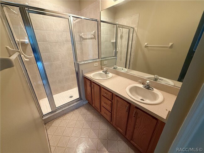 Building Photo - 1658 W Spring Meadow Loop