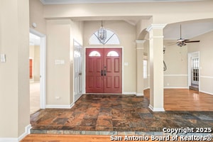 Building Photo - 723 Sendera St