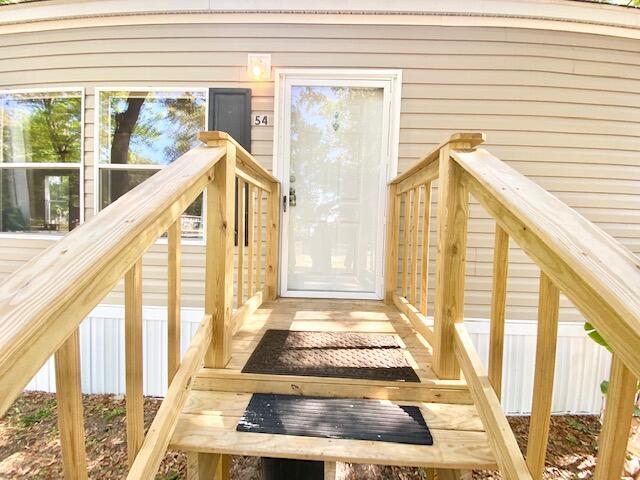 Building Photo - 46 Tomahawk St
