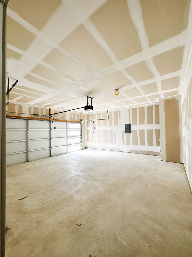 2 Car Garage - 214 New Hampton Way