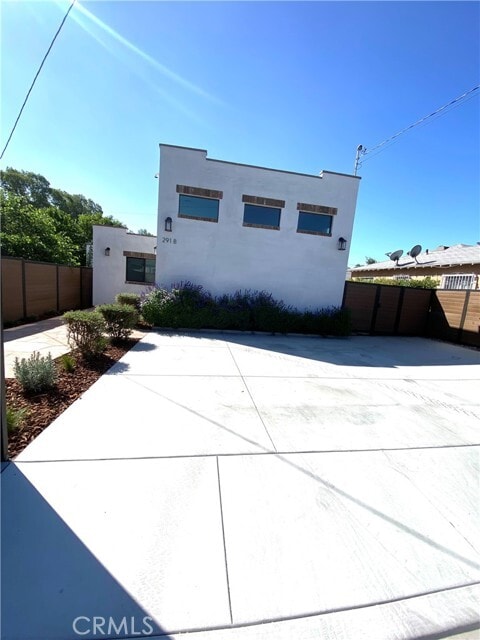 Building Photo - 291 N 6th Ave