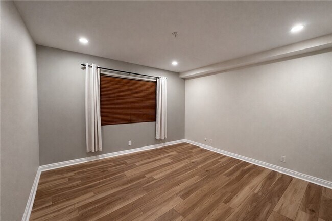 Building Photo - 29641 S Western Ave