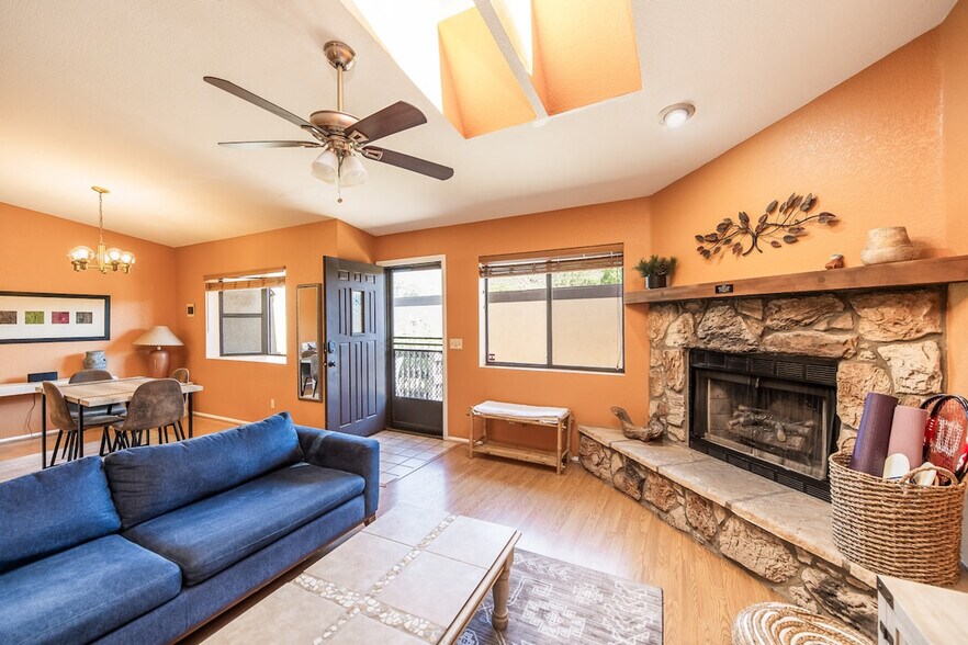 Building Photo - 505 Jacks Canyon Rd