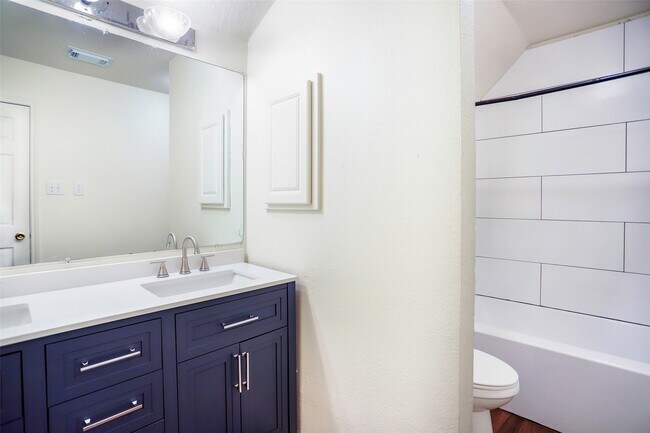 Building Photo - 6323 Haddock Ct